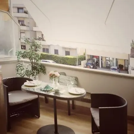 Apartament Valentine's Viareggio